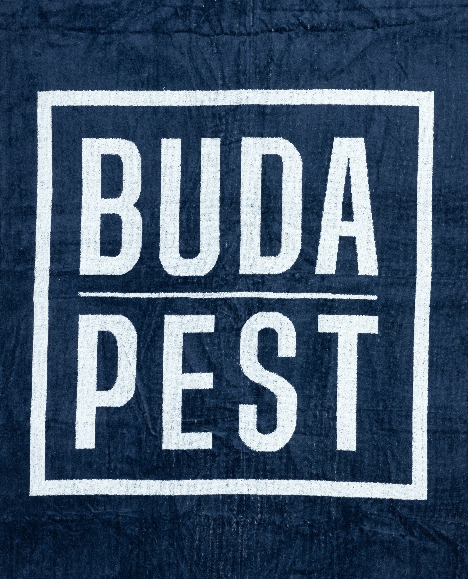 BUDAPEST sötétkék strandtörölköző felülnézetből – 165x90 cm XXL pamut